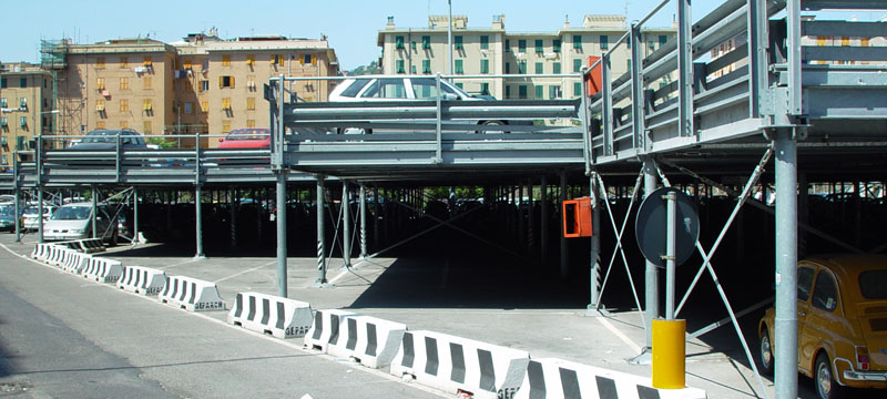 Modular, prefabricated parking, Genova